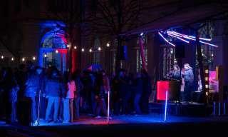 DJ Bazzassine und Publikum